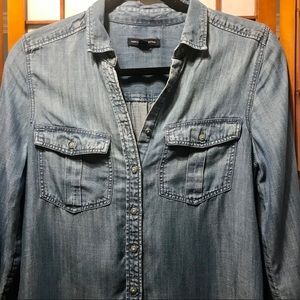 American Eagle Outfitters Chambray Button Down Top